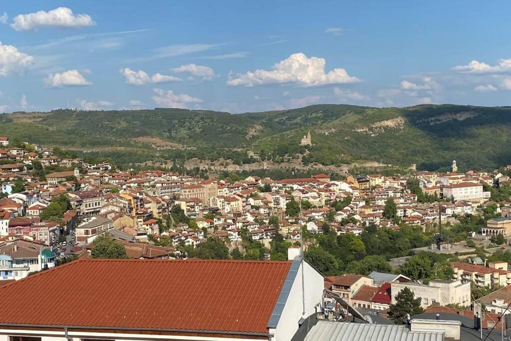 Apartment Happy Place Akatcia Veliko Tŭrnovo Eksteriør bilde